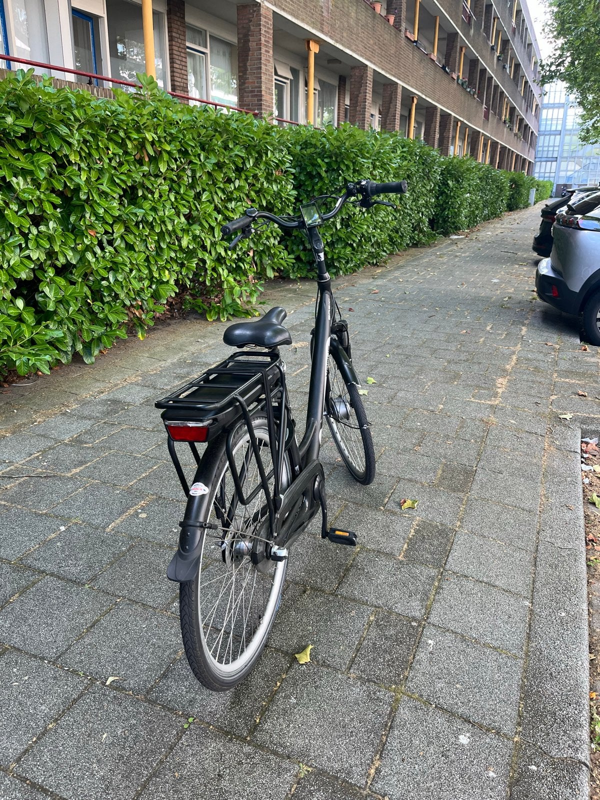 Vogue elektrische fiets - Zo goed als nieuw, Zo goed als nieuw, 51 tot 55 cm, 30 tot 50 km per accu, Ophalen