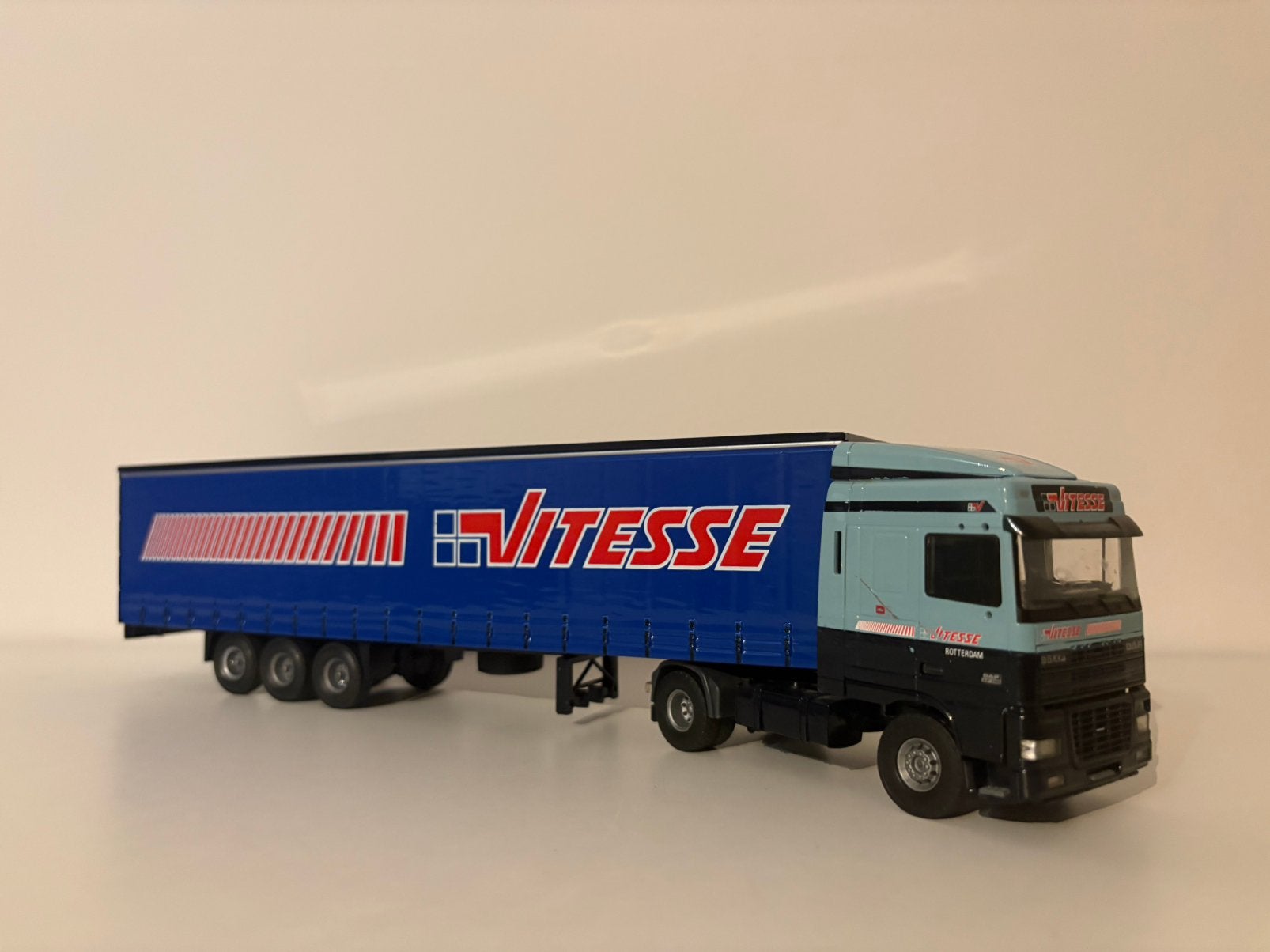 Dag 95XF Vitesse Tekno, Hobby en Vrije tijd, Verzenden, Zo goed als nieuw, Bus of Vrachtwagen, Tekno
