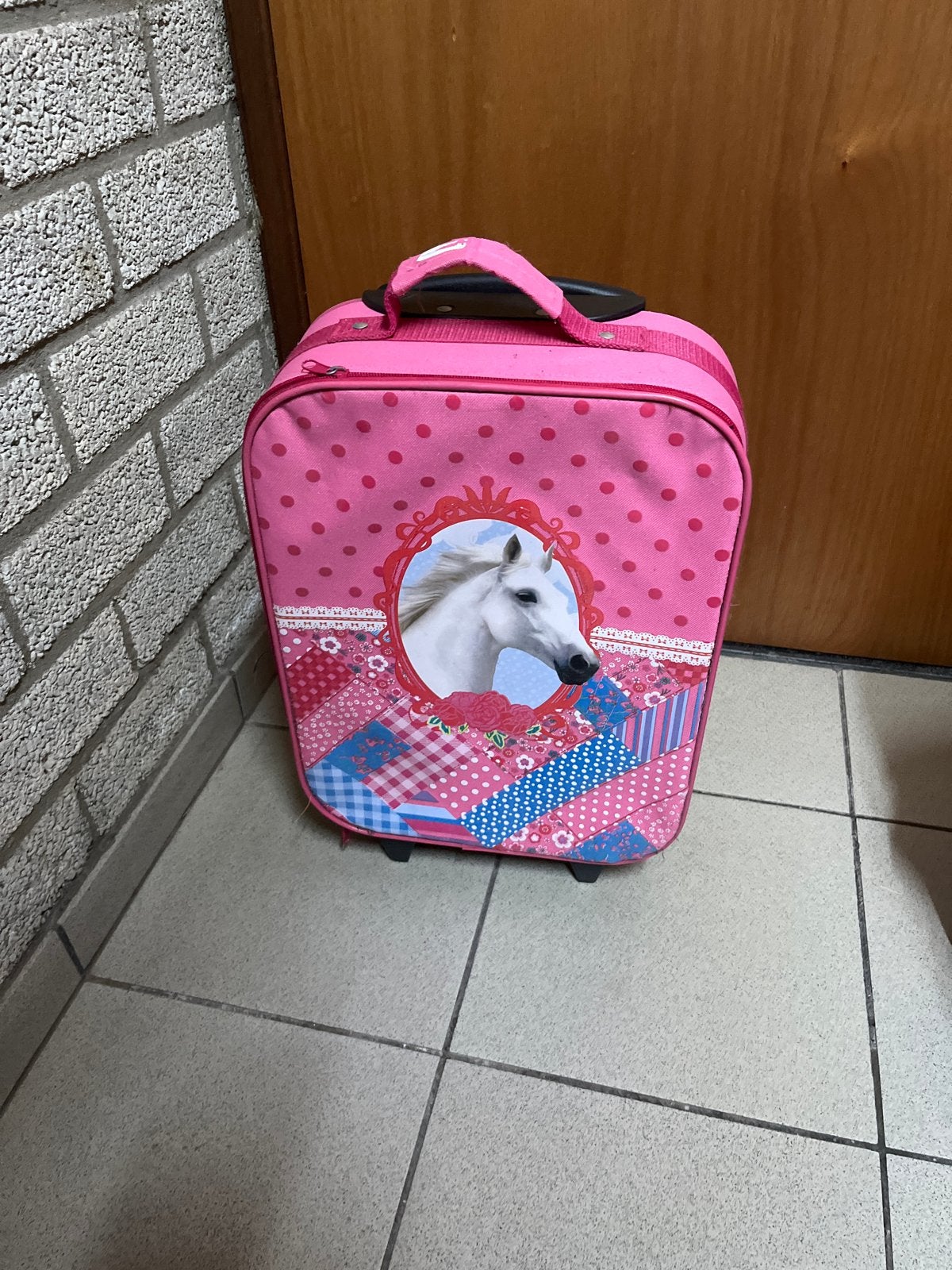 Roze kinderkoffer met paard - Gratis op te halen, Ophalen, 40 tot 60 cm, Gebruikt, 20 tot 30 cm