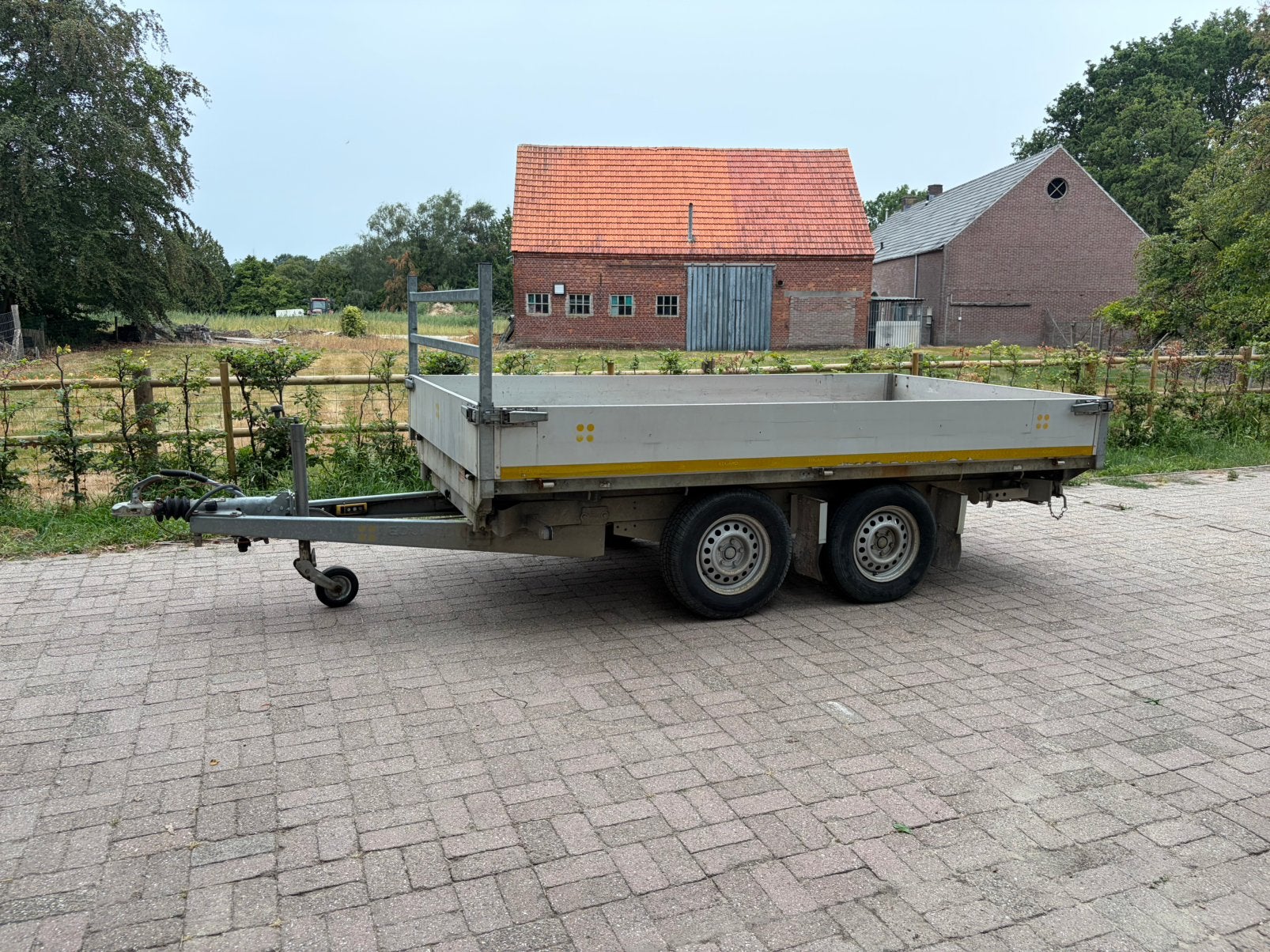 Eduard driezijdige elektrische kipper 330x180cm 3000kg, Ophalen, Gebruikt