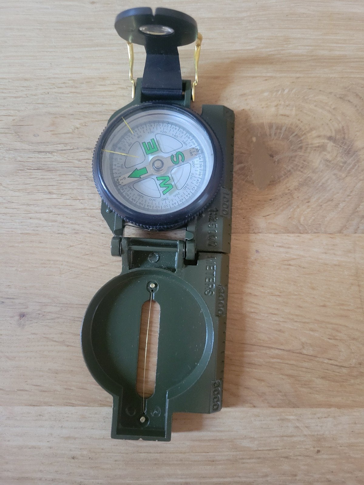 Militair kompas - Ideaal voor outdoor en navigatie, Ophalen of Verzenden
