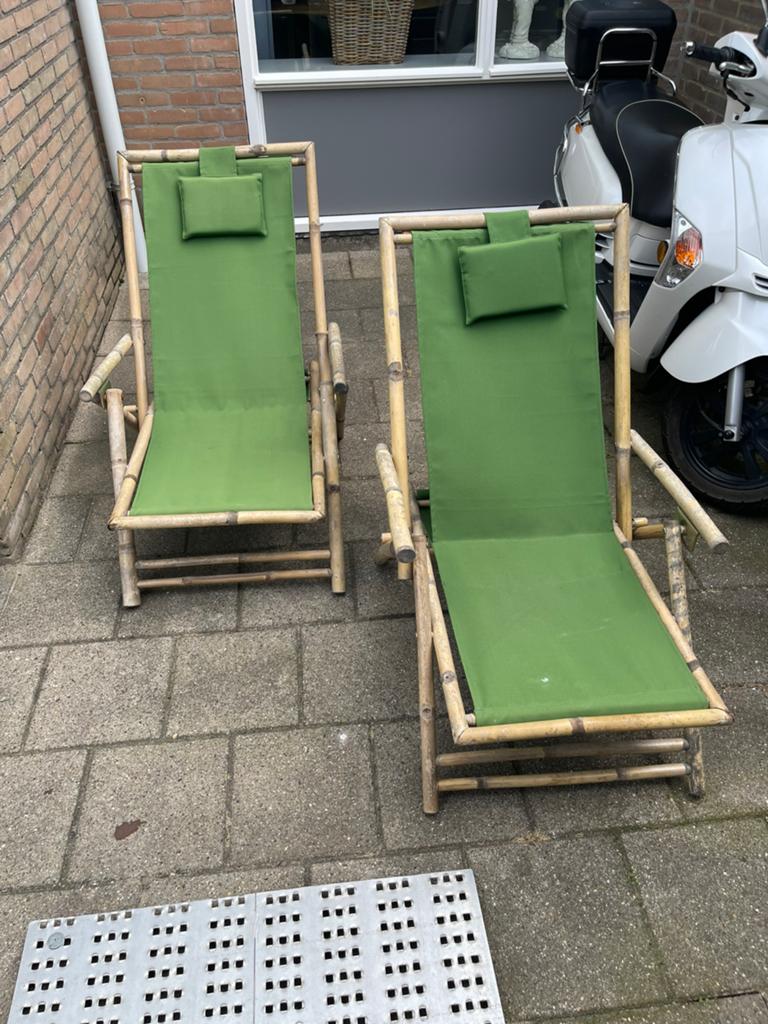 2 bamboe stoelen   inklapbaar klein plekje van saus, Tuin en Terras, Ligbedden, Ophalen, Gebruikt, Rotan