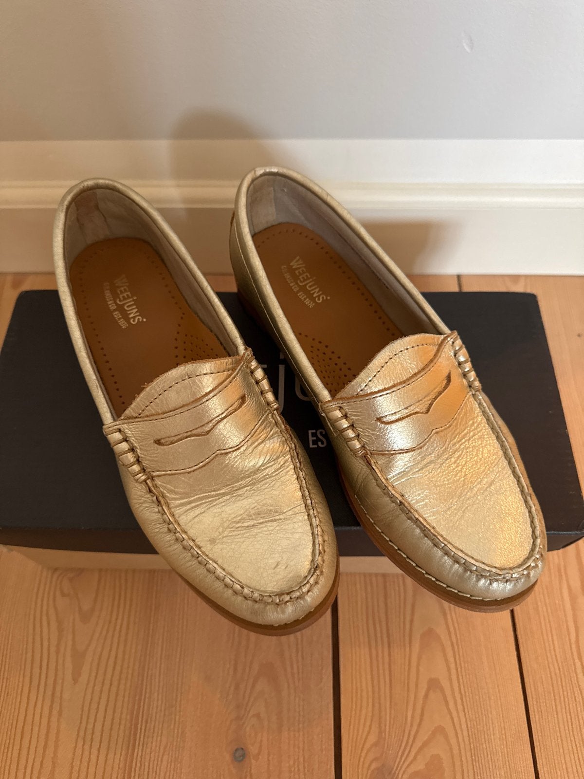 Gouden Weejuns loafers (erg weinig gedragen), Overige kleuren, Instappers, Ophalen of Verzenden, Zo goed als nieuw