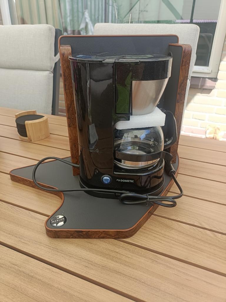 Marlen koffietafel voor Mercedes Actros, Ophalen