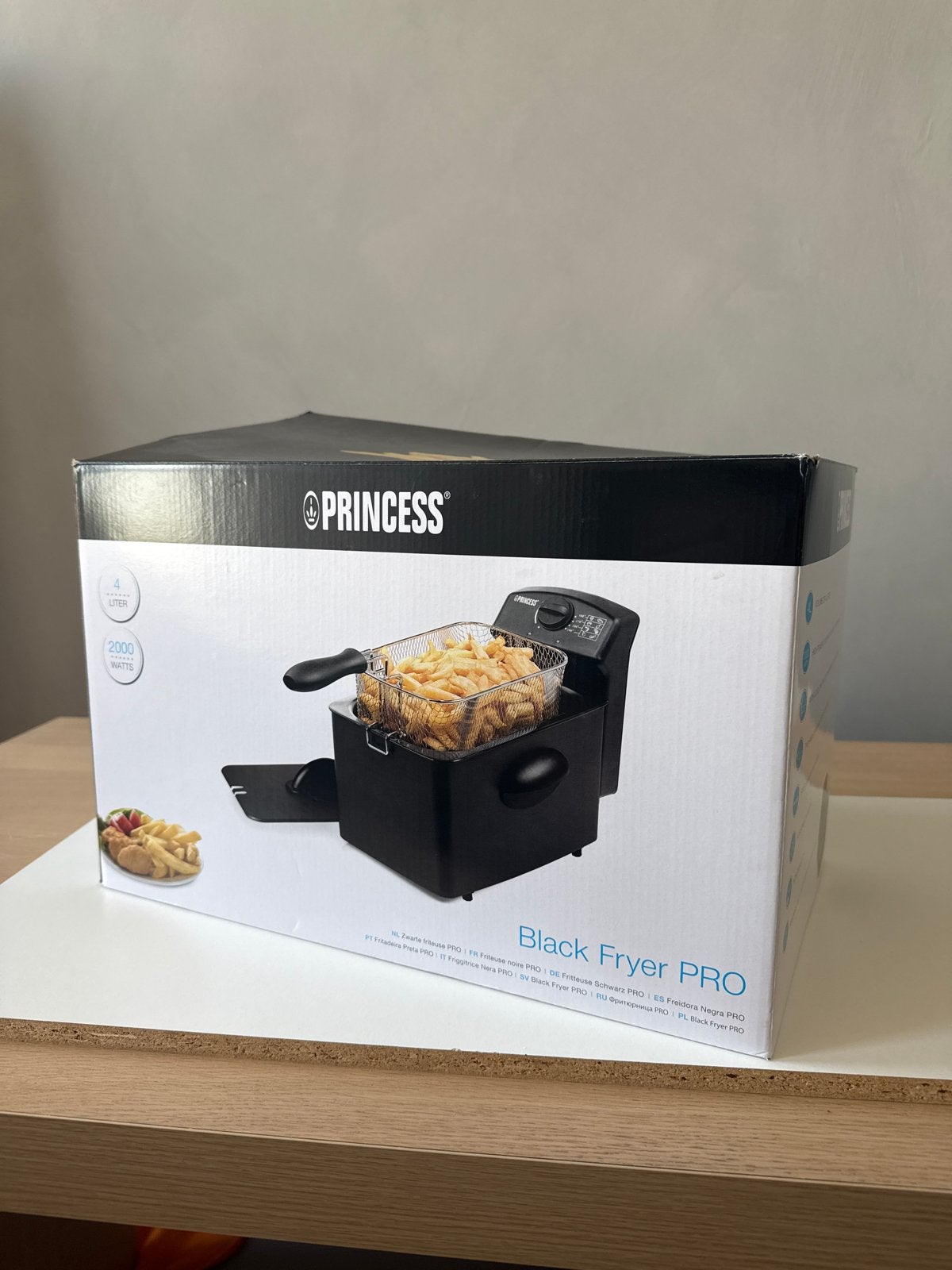 Princess Black Fryer Pro - 4 liter friteuse, 4 liter of meer, Ophalen of Verzenden, Refurbished, Uitneembare binnenpan