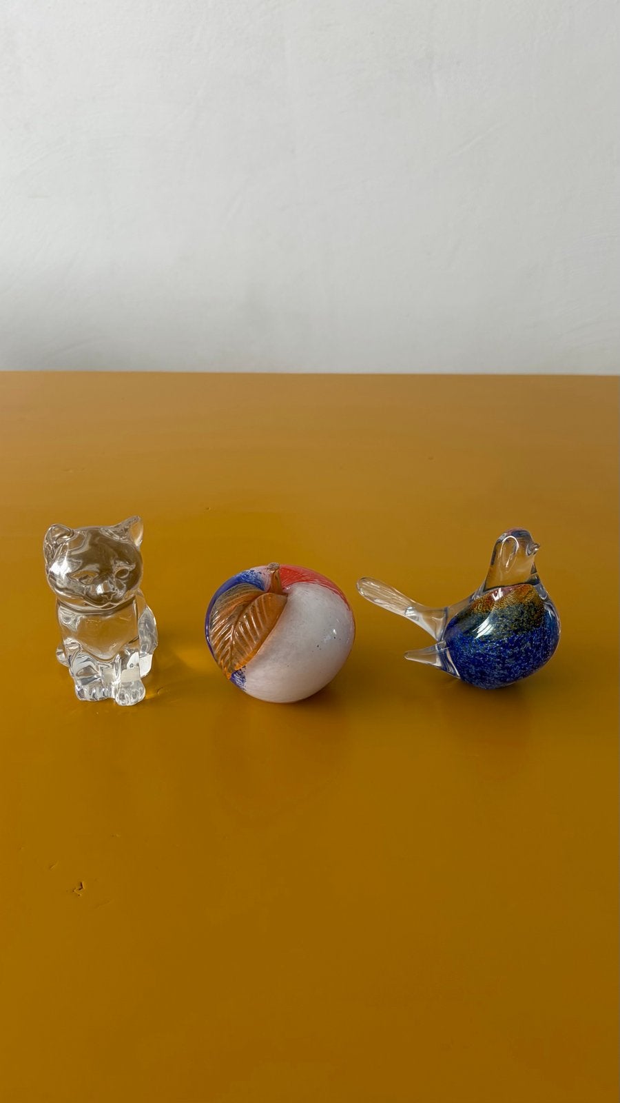 Set van 3 kristallen beeldjes: kat, appel, vogel, Ophalen