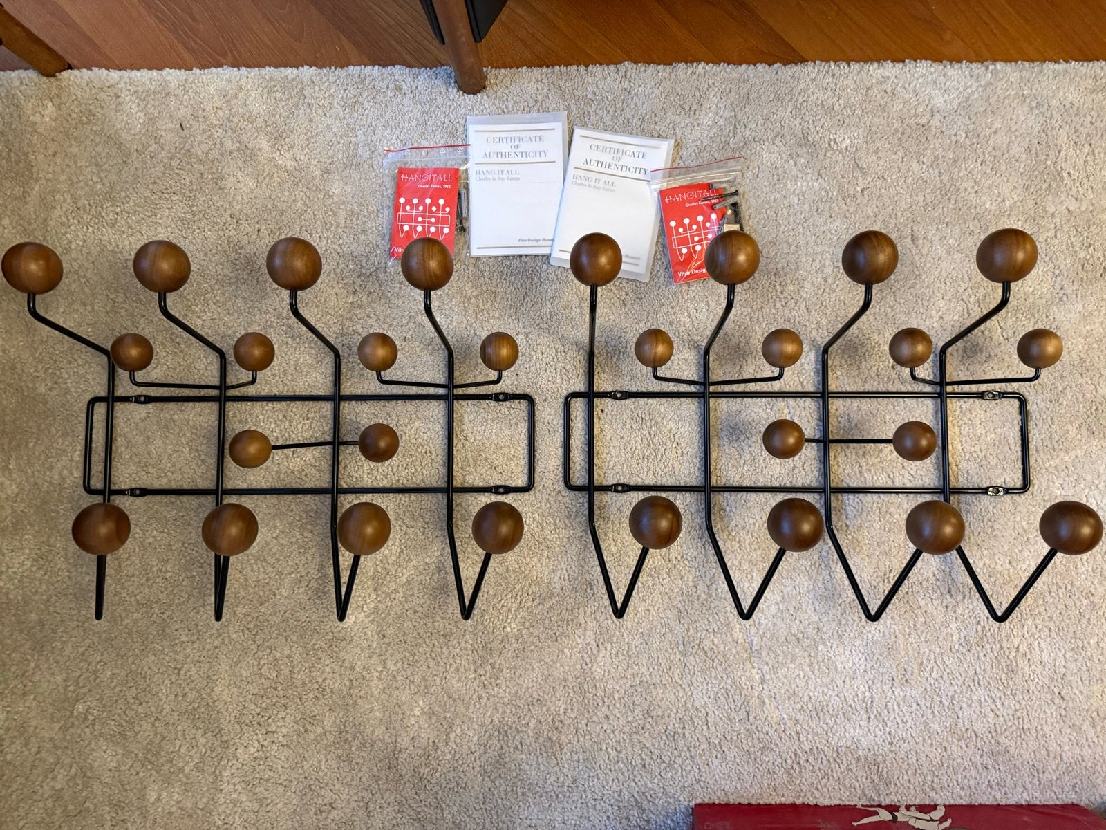 Vitra Hang It All kapstokken (2 stuks) - Charles Eames, Wandkapstok, Nieuw, Ophalen of Verzenden, Minder dan 100 cm