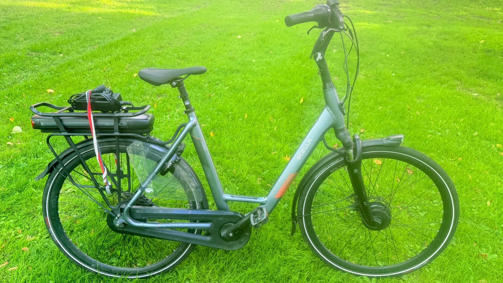 Mooie goede unisex damesfiets E-bike Stella Livorno 57cm N8, Fietsen en Brommers, Gebruikt, Versnellingen, 56 cm of meer, Schijfrem