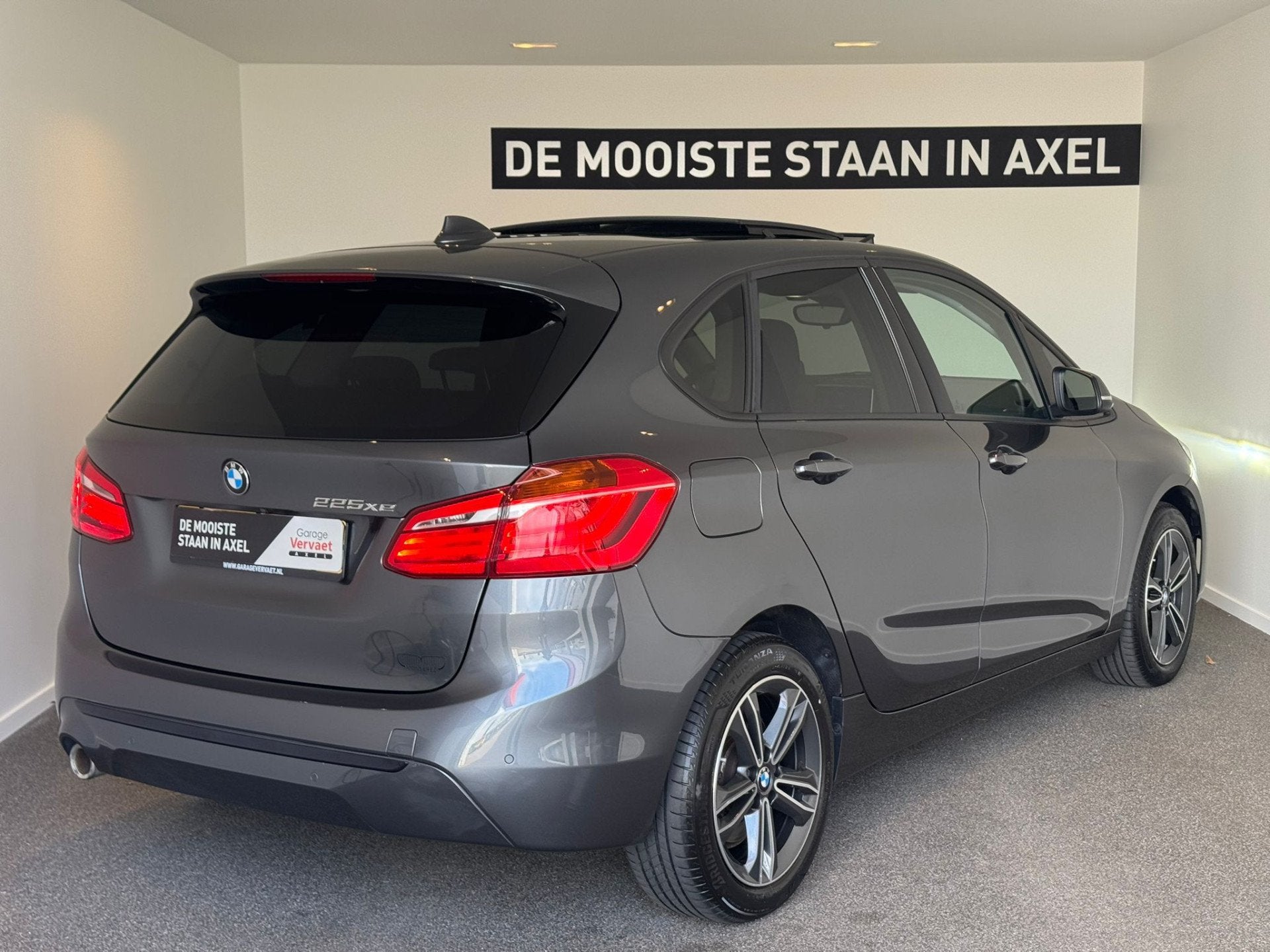 BMW 2 Serie Active Tourer 225xe iPerformance High Executive, Auto's, 8 kWh, Gebruikt, Leder en Stof, Plug-in hybride