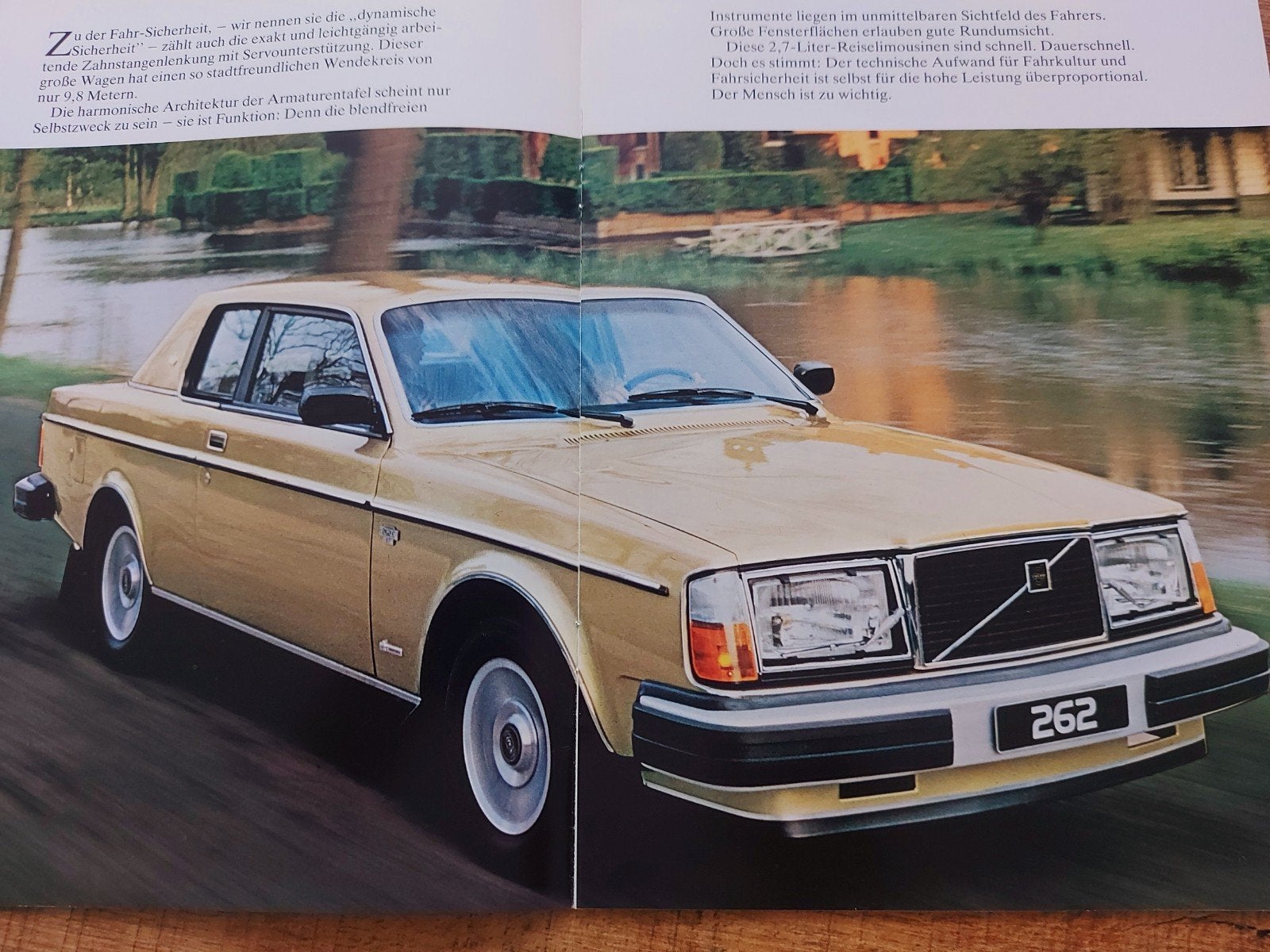 Volvo 262 - 264 - 265 Duitstalige folder 1979, Boeken, Auto's | Folders en Tijdschriften, Ophalen of Verzenden, Zo goed als nieuw