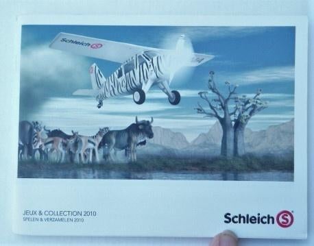Schleich catalogus met smurfen, dieren , dinosaurussen 2010, Verzenden, Zo goed als nieuw, Schleich catalogus met smurfen, Catalogus