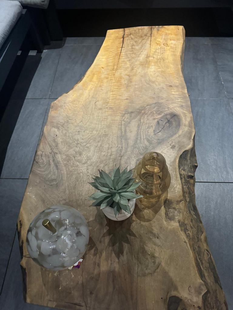 Unieke salon tafel van massief hout, Ophalen, 100 tot 150 cm, 50 tot 100 cm, Zo goed als nieuw