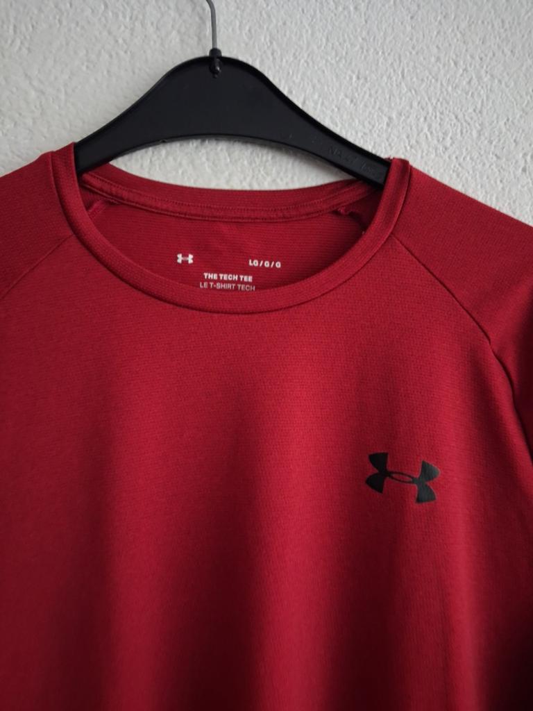 Under Armour T-shirt  Maat L, Ophalen of Verzenden, Zwart