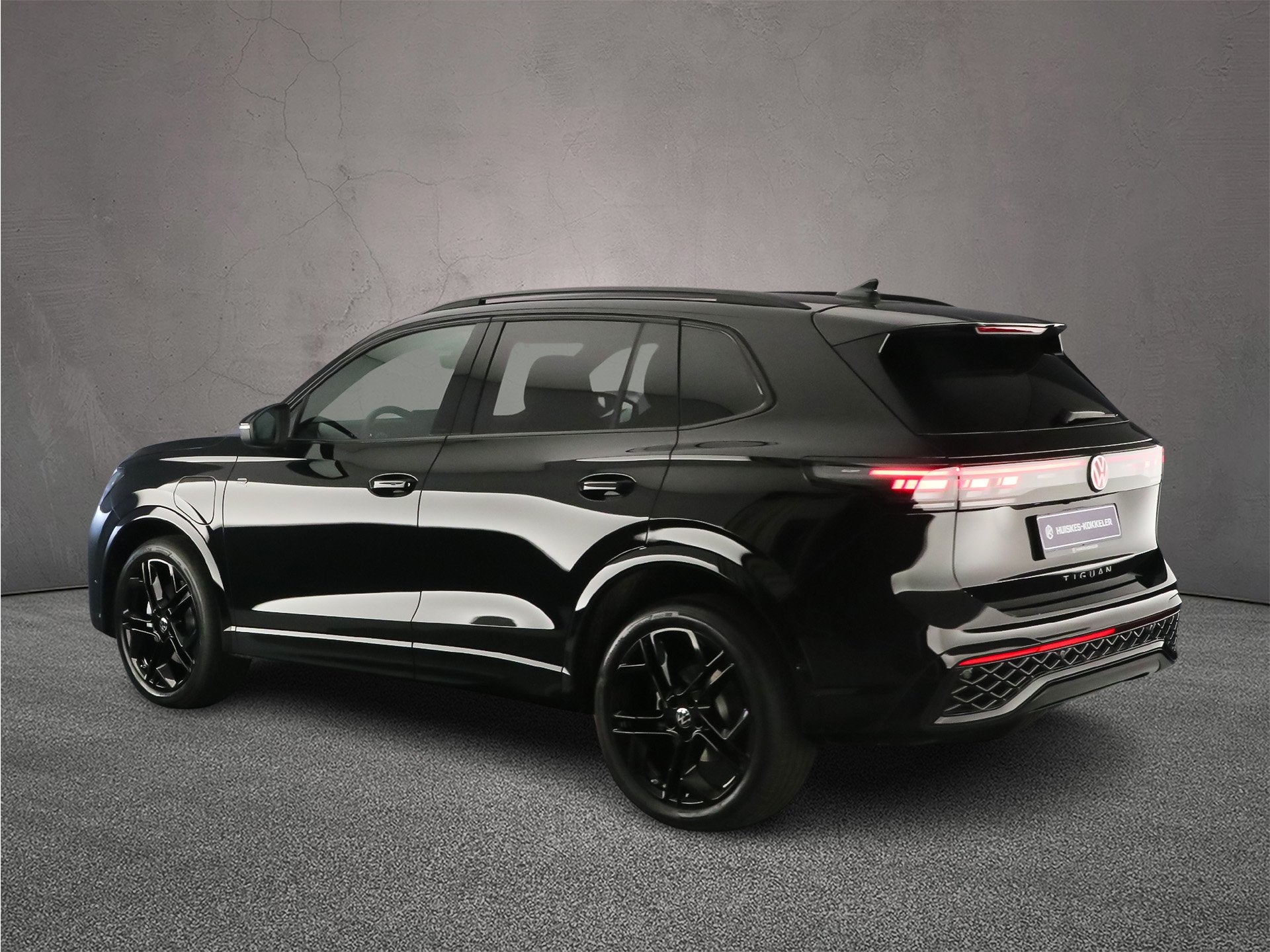 Volkswagen Tiguan, Auto's, 1800 kg, Euro 6, 135 min, Zwart