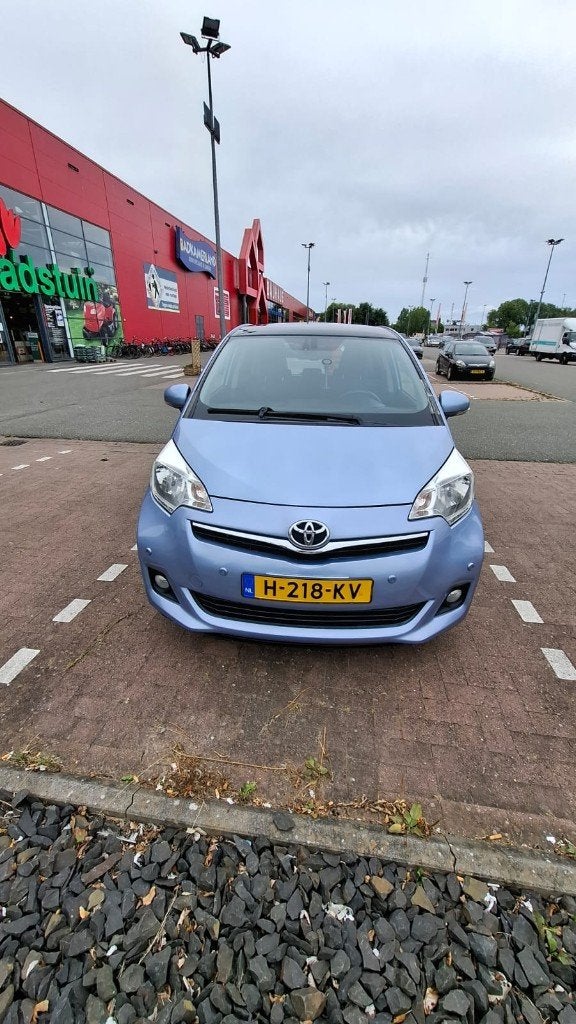 Toyota Verso-S 1.3 Vvt-i 2011 Blauw, Voorwielaandrijving, Stof, Zwart, 4 cilinders