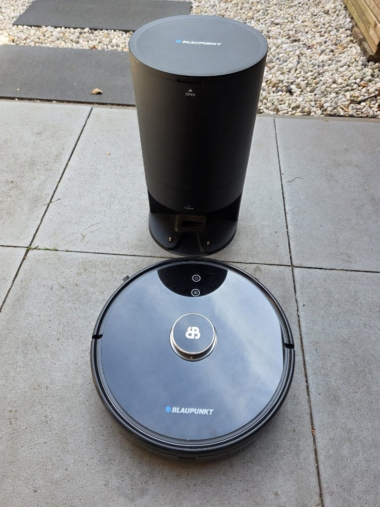 Blaupunkt Bluebot Xtreme robotstofzuiger zoekt verbinding!, Witgoed en Apparatuur, Overige merken, Gebruikt, Robotstofzuiger, Inclusief accessoires