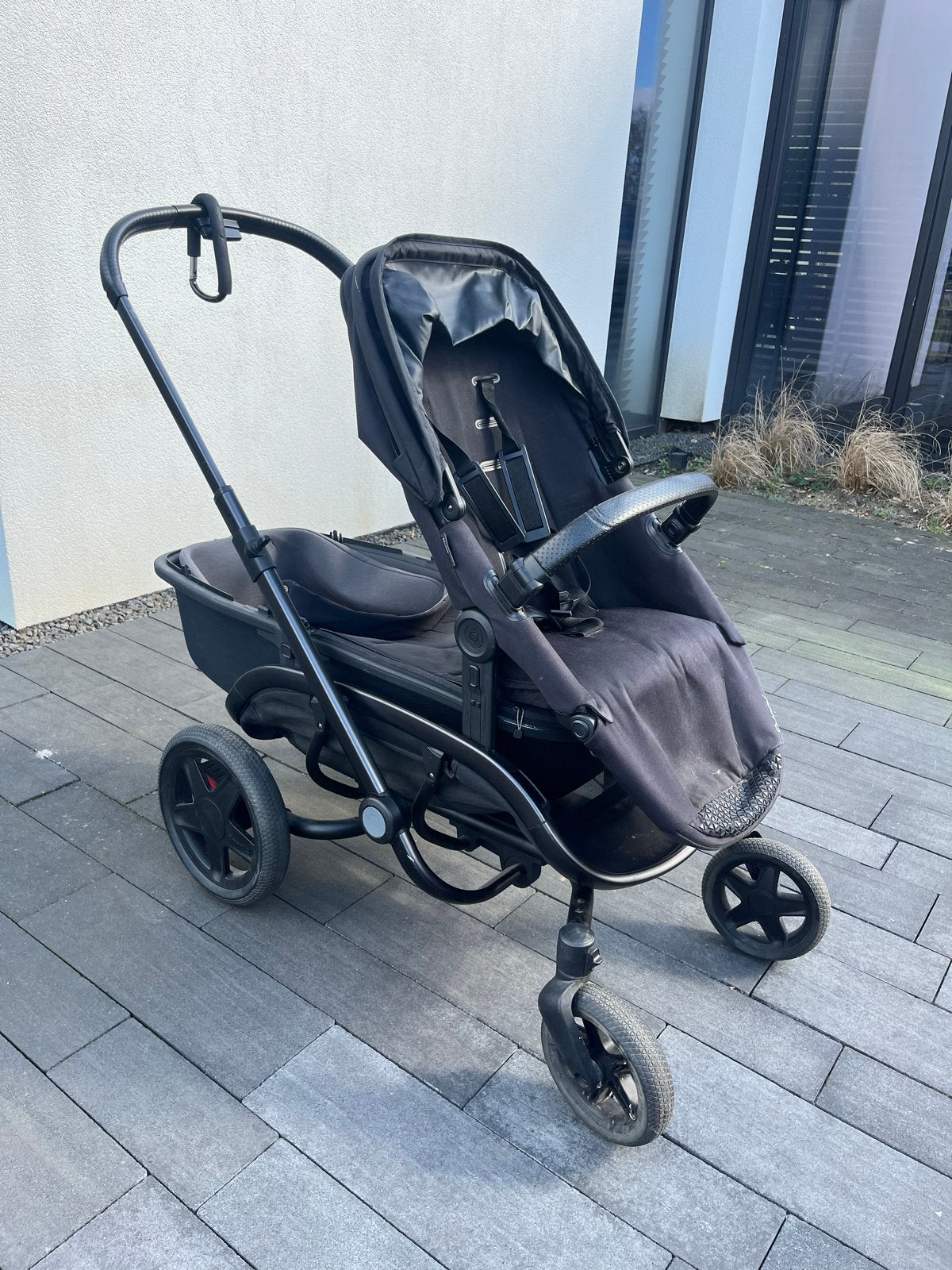 Quinny Hubb Combiwagen met Reiswieg - Zwart, Kinderen en Baby's, Kinderwagens en Combinaties, Gebruikt, Combiwagen, Met reiswieg