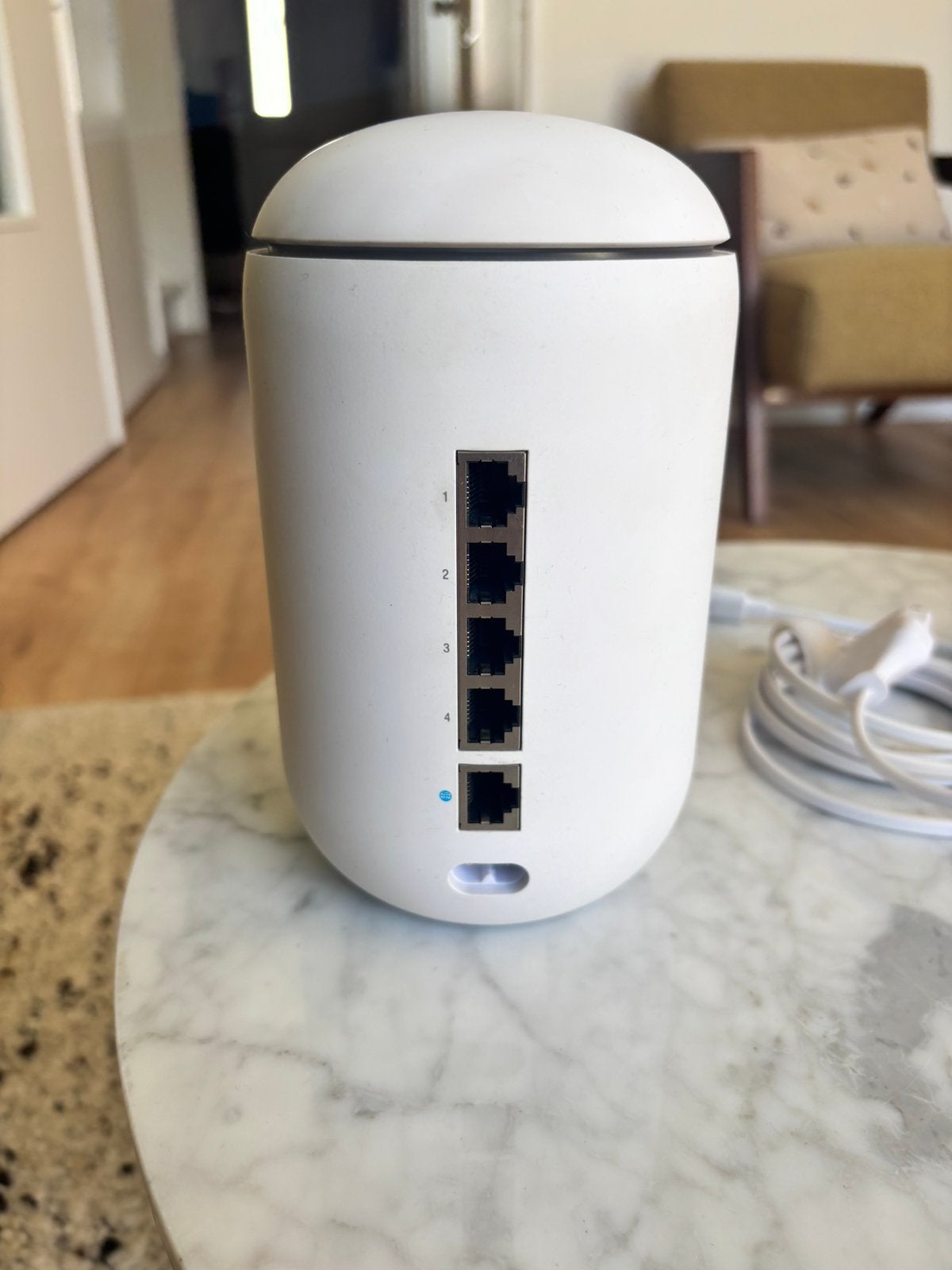 Ubiquiti UniFi Dream Machine (router, switch, wifi, gateway), Computers en Software, Routers en Modems, Ophalen of Verzenden, Gebruikt