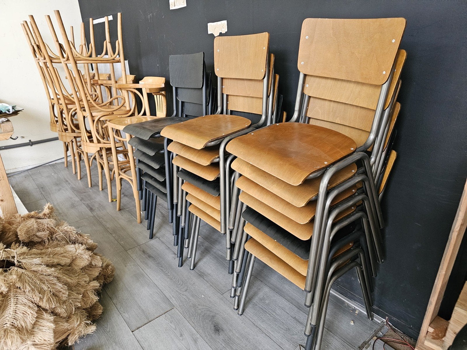 Diverse stoelen - Hout en metaal, Ophalen, Gebruikt, Overige kleuren, Caféstoelen, Kantinestoelen