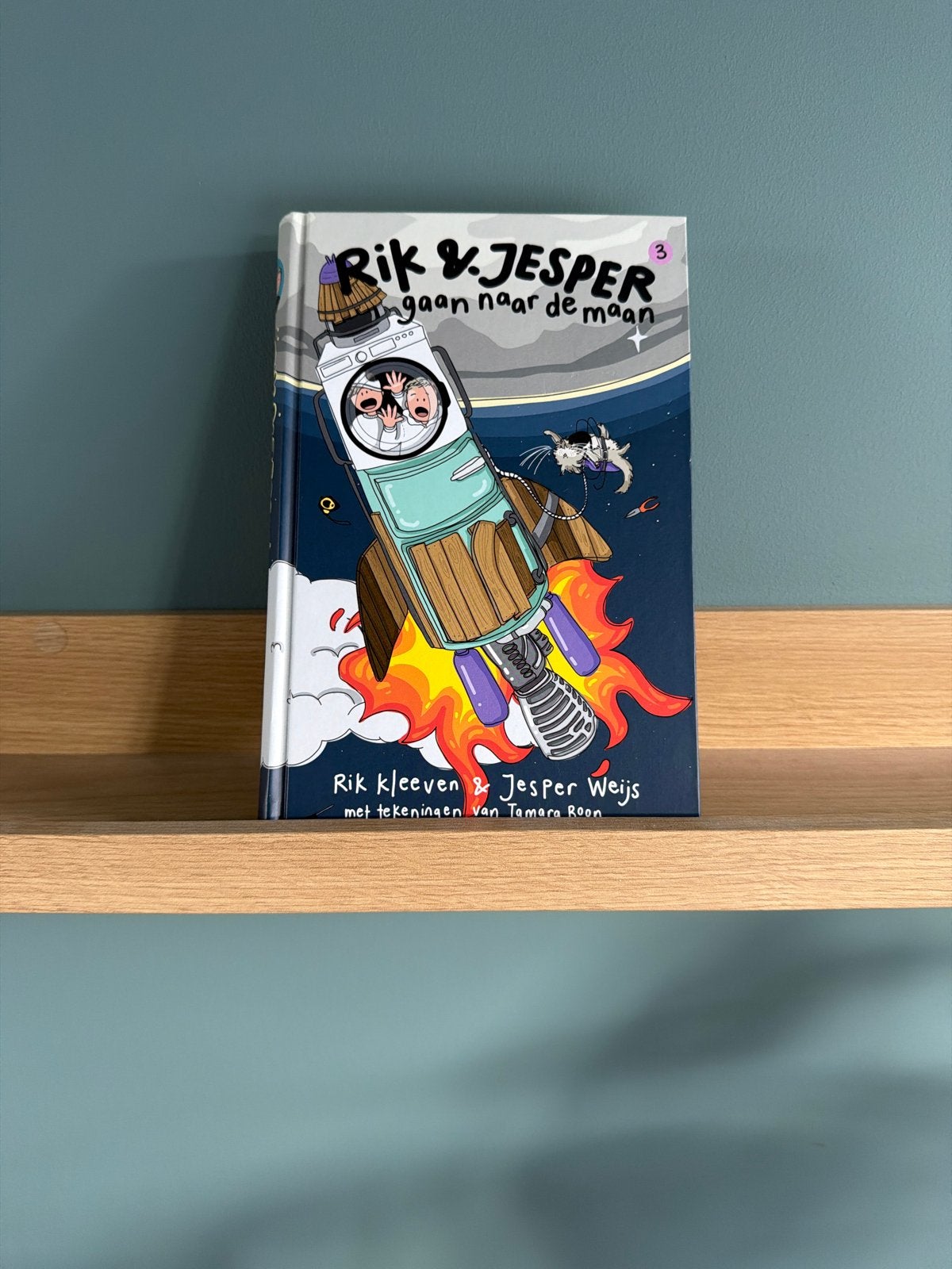 Rik en Jesper gaan naar de maan - Avontuurlijk kinderboek, Ophalen of Verzenden, Zo goed als nieuw, Fictie algemeen