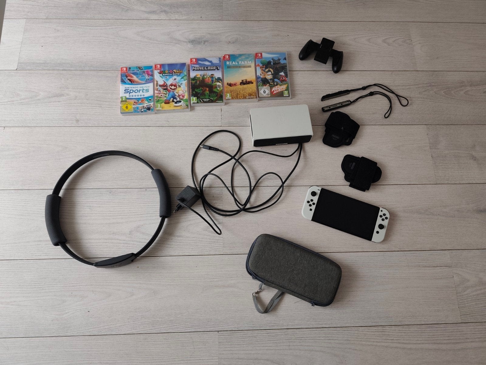 Nintendo Switch, games, Ring fit,hoofdtelefoon, Ophalen, Zo goed als nieuw, Met 1 controller, Switch Original