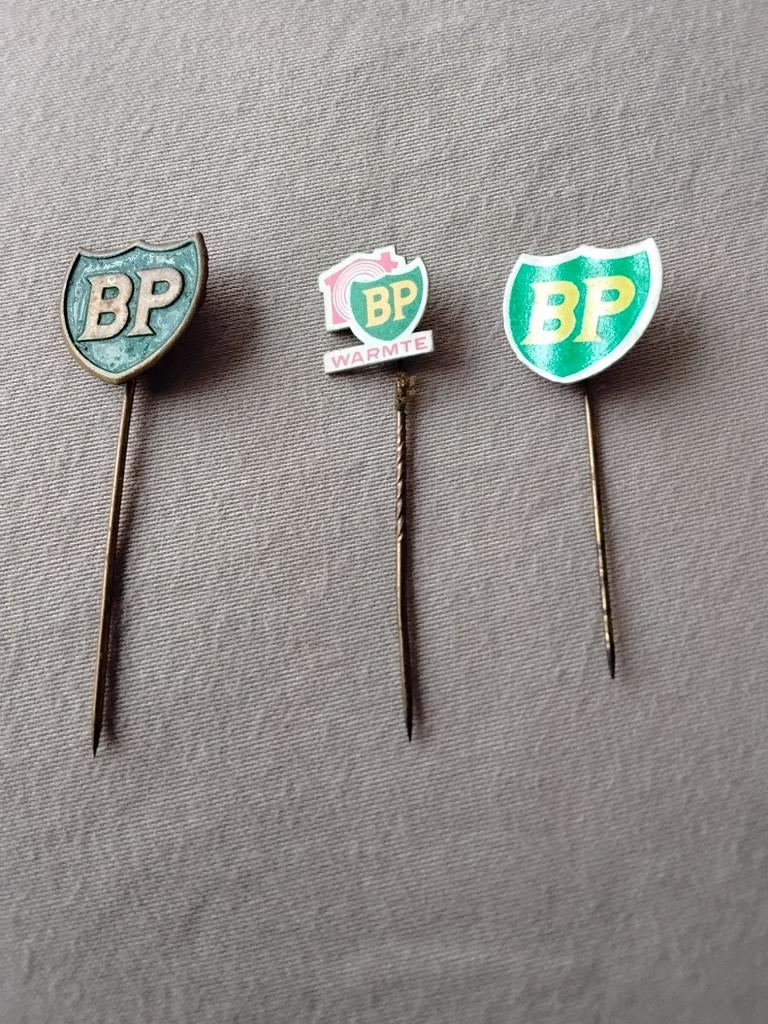 3 verschillende BP speldjes, zie foto's, Verzamelen, Ophalen of Verzenden, Zo goed als nieuw, Overige onderwerpen