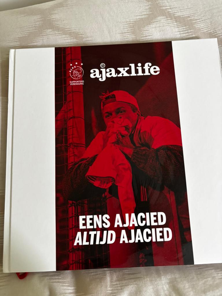 Ajax boek: Eens een Ajacied altijd een Ajacied, Ophalen of Verzenden, Zo goed als nieuw, Balsport