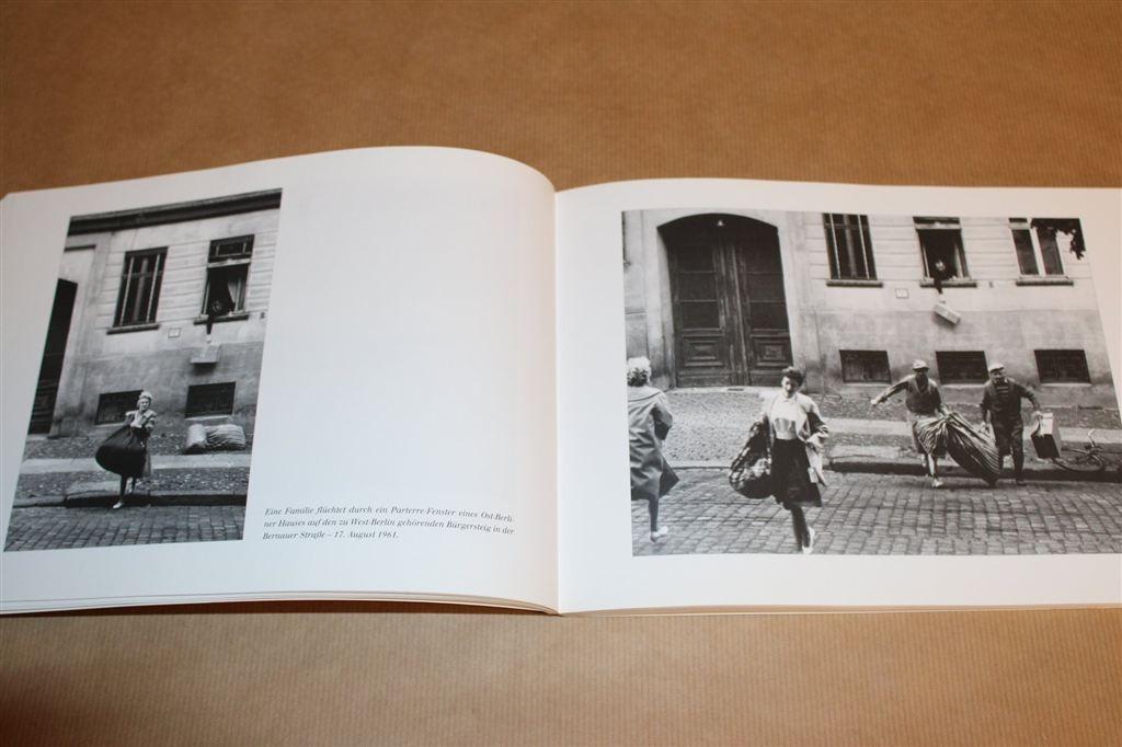 De Berlijnse Muur 1961–1989 — Foto’s uit het Stadsarchief, Ophalen of Verzenden, Zo goed als nieuw, Europa