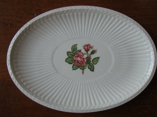 Wedgwood "Moss Rose" Ovale Schaal Nieuw, Nieuw, Ophalen of Verzenden, Schaal of Schalen, Overige stijlen