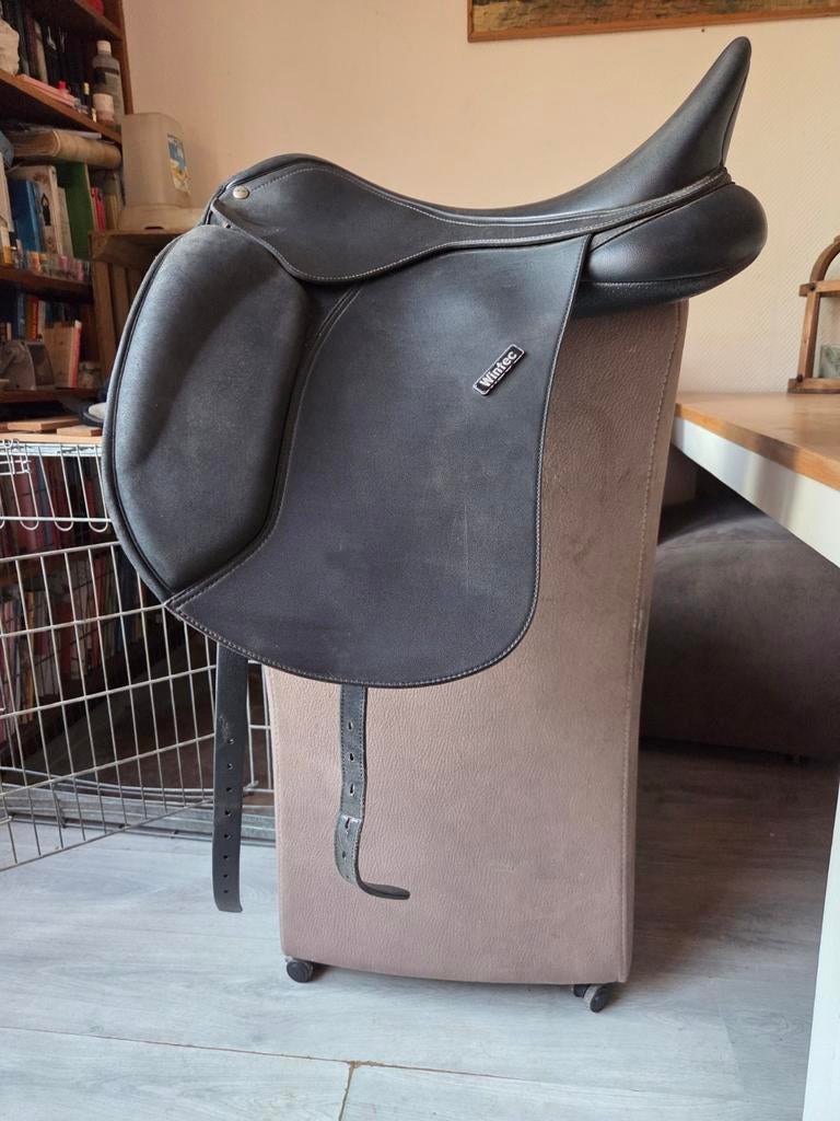 Wintec 18" dressuur, Ophalen of Verzenden, Zo goed als nieuw, Dressuur