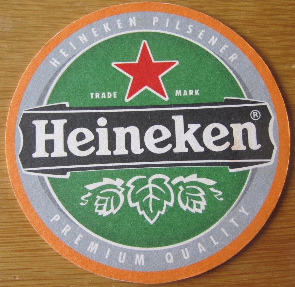 bierviltje Heineken WK voetbal Zuid Afrika - vrouwelijke fan, Ophalen of Verzenden, Zo goed als nieuw, Viltje(s), Heineken