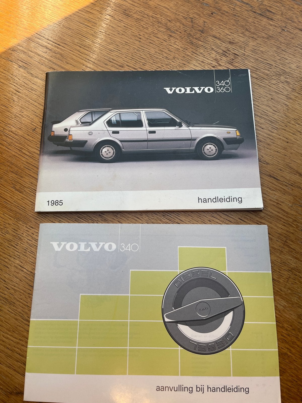 Handleidingen Volvo 340/360 (1985) - Benzine & Diesel, Auto diversen, Ophalen of Verzenden