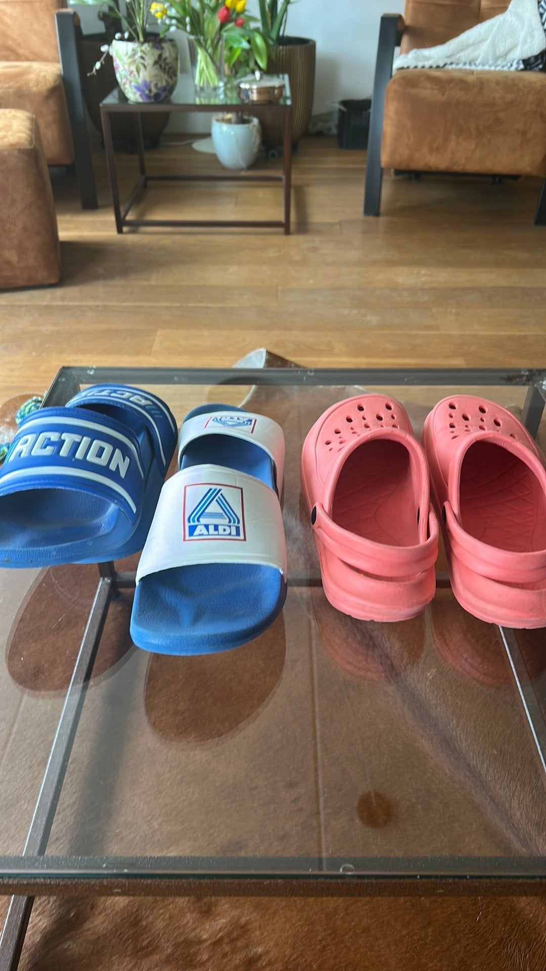 Slippers en crocs maat 39/40, Ophalen, Zo goed als nieuw