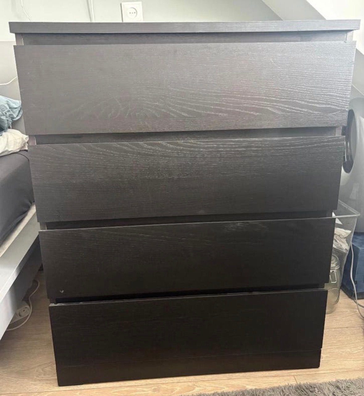 Ikea Malm Donkerbruine ladekast met 4 lades, Huis en Inrichting, Gebruikt, 100 tot 150 cm, 3 of 4 laden, 25 tot 50 cm