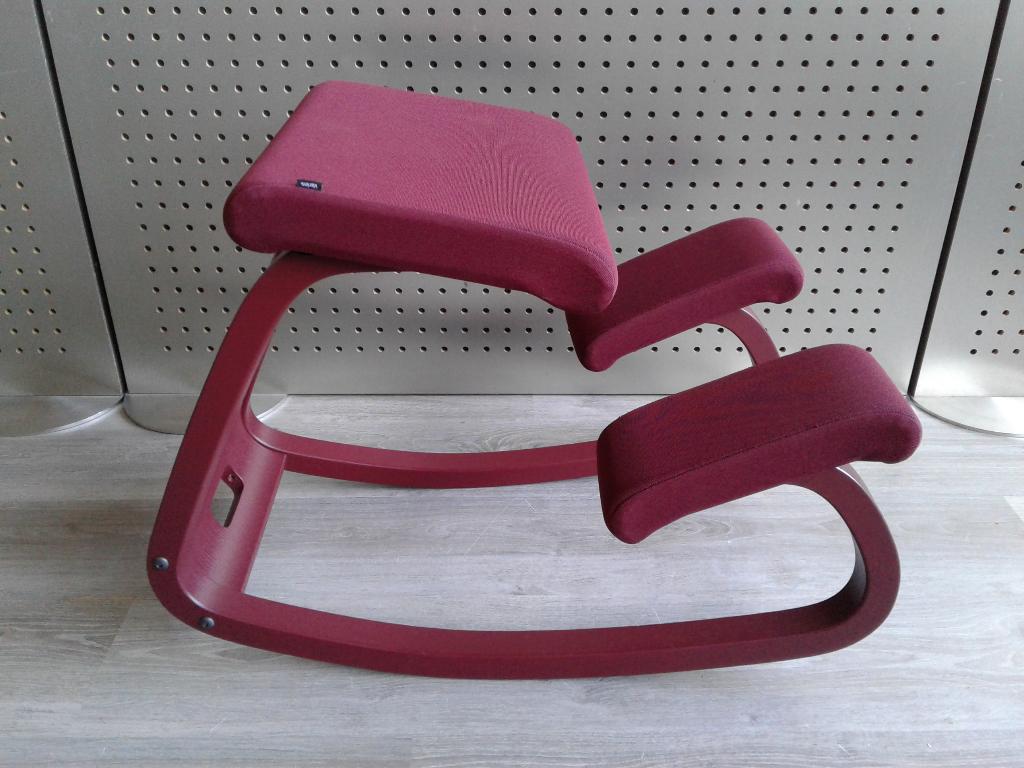 Variér (Stokke) Variable Balans (Donkerrood), Nieuw!, Huis en Inrichting, Bureaustoelen, Nieuw, Ophalen of Verzenden, Variér, Bureaustoel