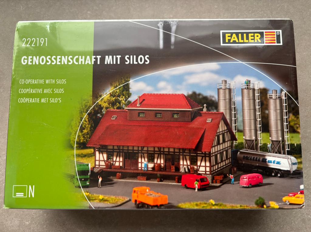 Faller 222191 Genossenschaft mit Silos N-schaal, Overige merken, Gelijkstroom of Wisselstroom, Brug, Tunnel of Gebouw, Nieuw