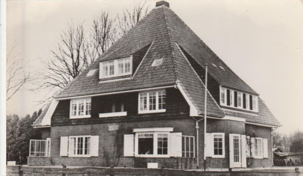 elspeet- kindertehuisde bijenkorf, Ophalen of Verzenden, Friesland