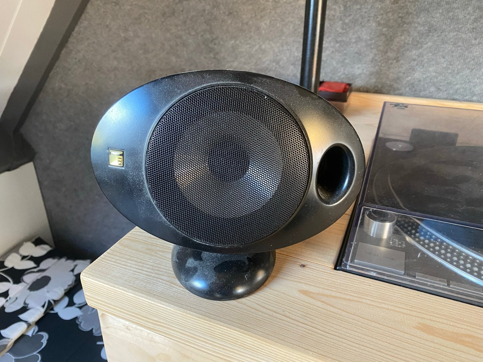 KEF Speaker - Zwart - Gebruikt, Gebruikt, Ophalen of Verzenden, Basreflex, KEF