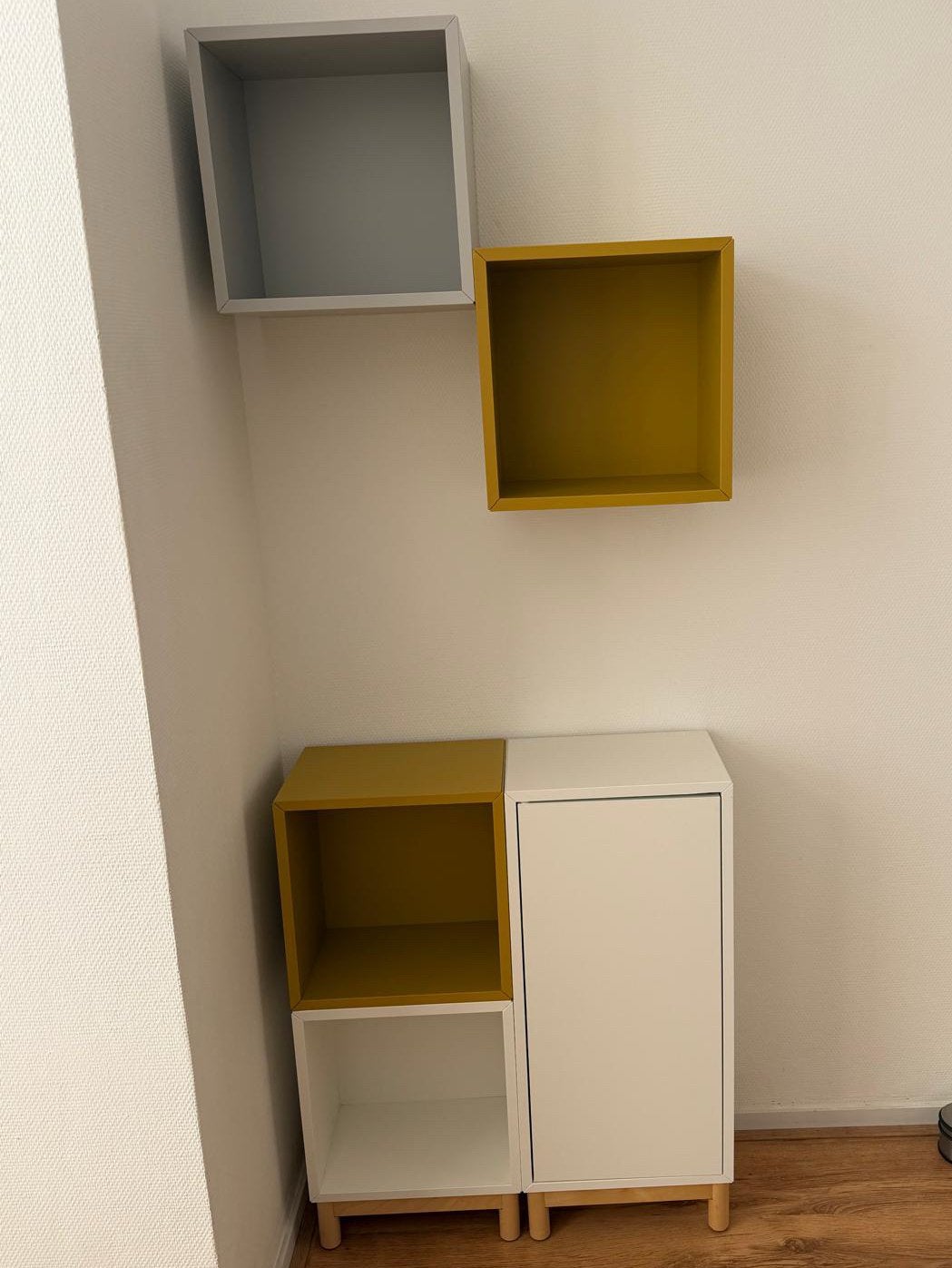 Eket kleurrijk kastmeubel, Huis en Inrichting, Ophalen, Zo goed als nieuw, Minder dan 150 cm, Minder dan 100 cm