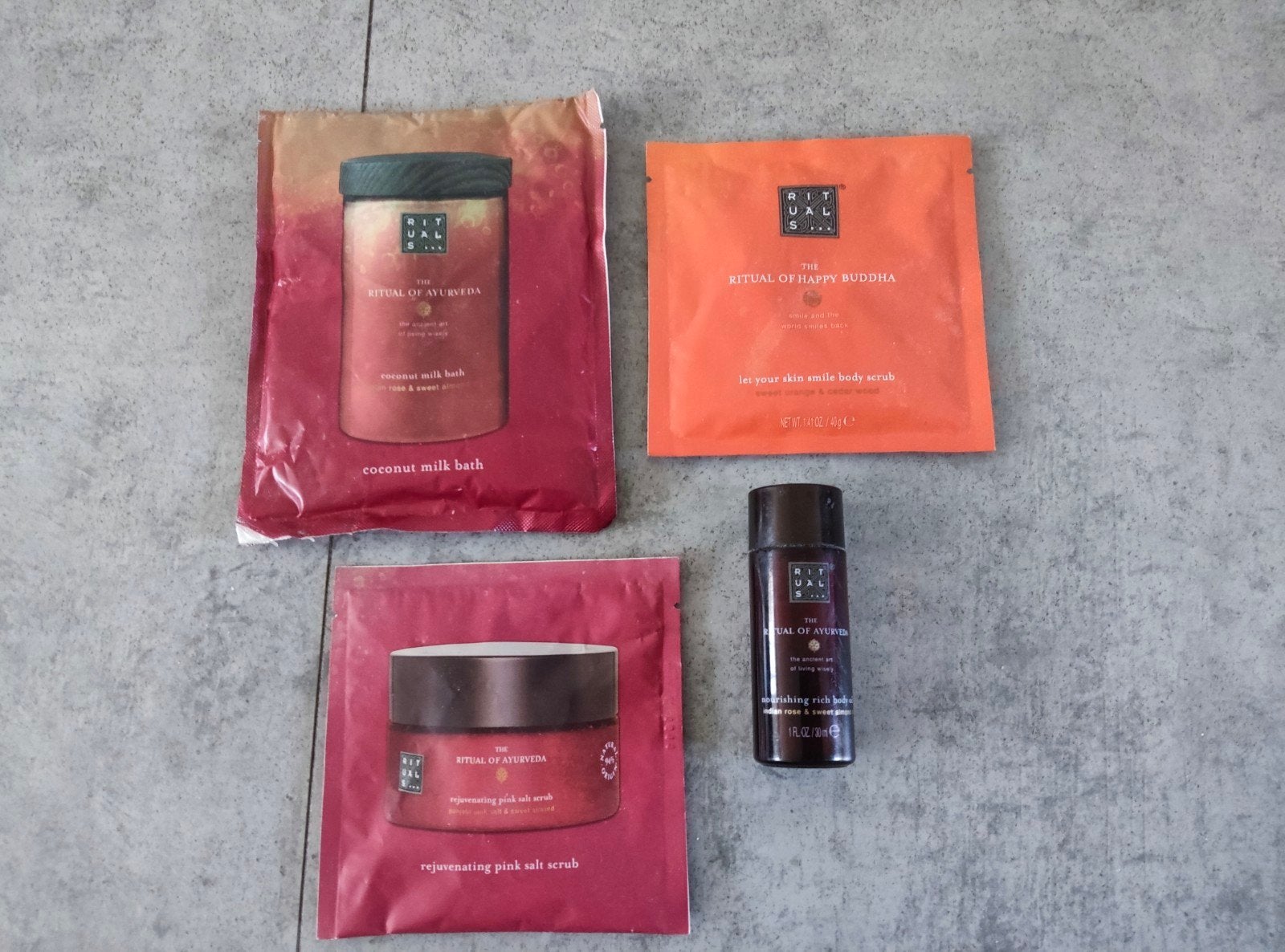 Rituals proefmonsters
Body oil
Salt scrub
Body scrub
Milk ba, Ophalen of Verzenden, Nieuw, Bad & Douche
