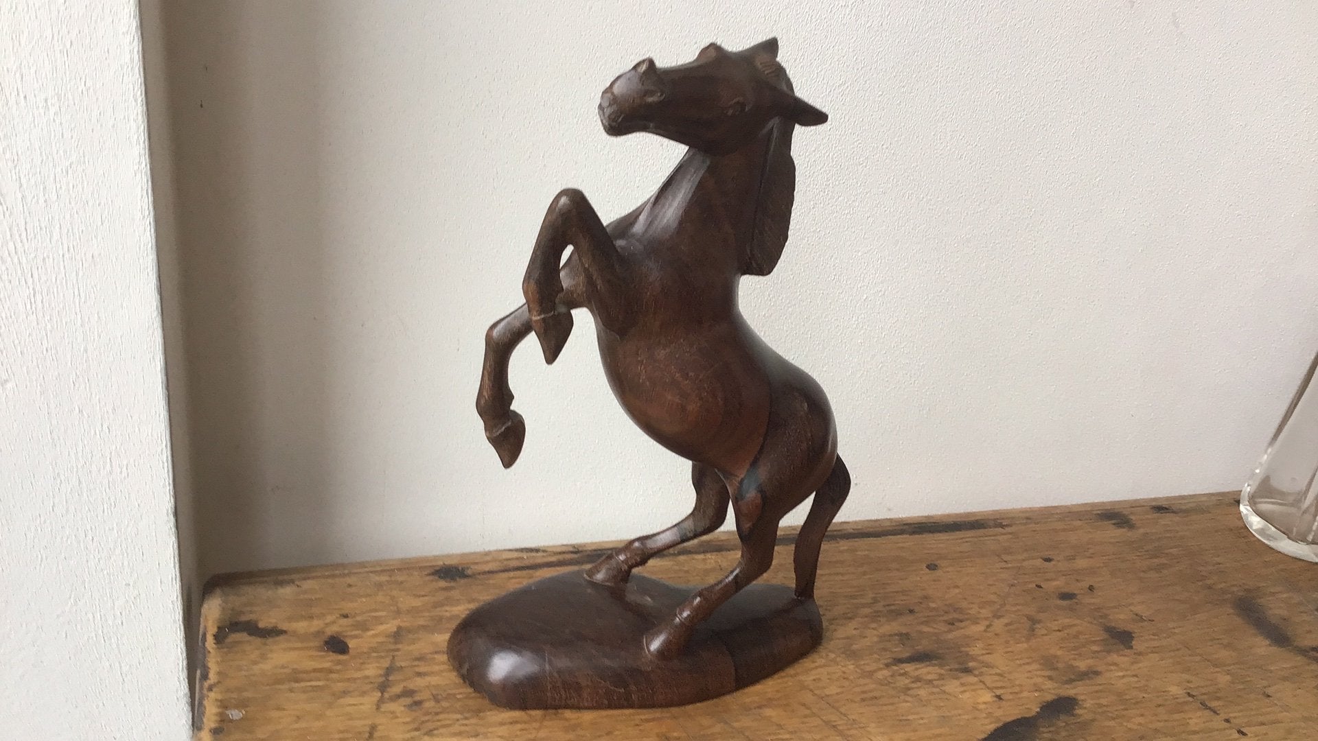 Houtsnijwerk van steigerend paard, Ophalen of Verzenden