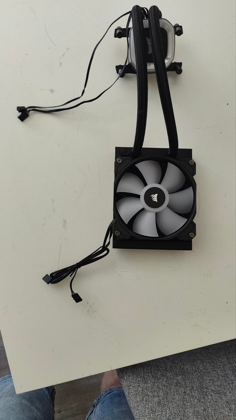 Corsair H55 RGB AIO waterkoeler, Computers en Software, Computerkoelers, Ophalen of Verzenden, Zo goed als nieuw, Waterkoeling