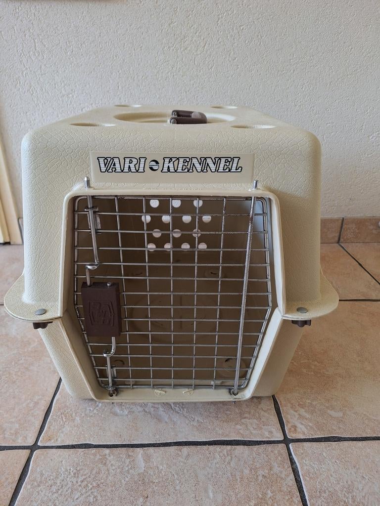 Vari Kennel bench, maat small, Ophalen, Zo goed als nieuw, Minder dan 75 cm, Minder dan 65 cm