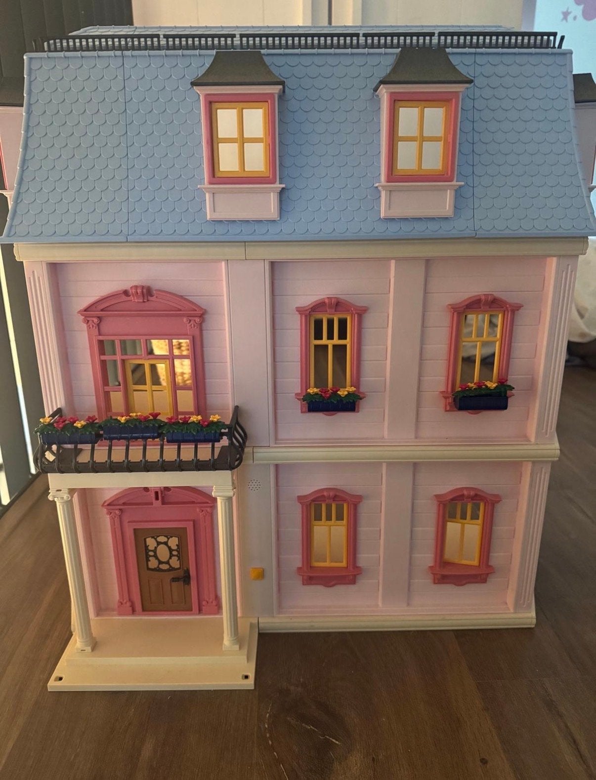 Playmobil Poppenhuis - Groot Roze Huis met Blauw Dak, Ophalen, Gebruikt, Meisje