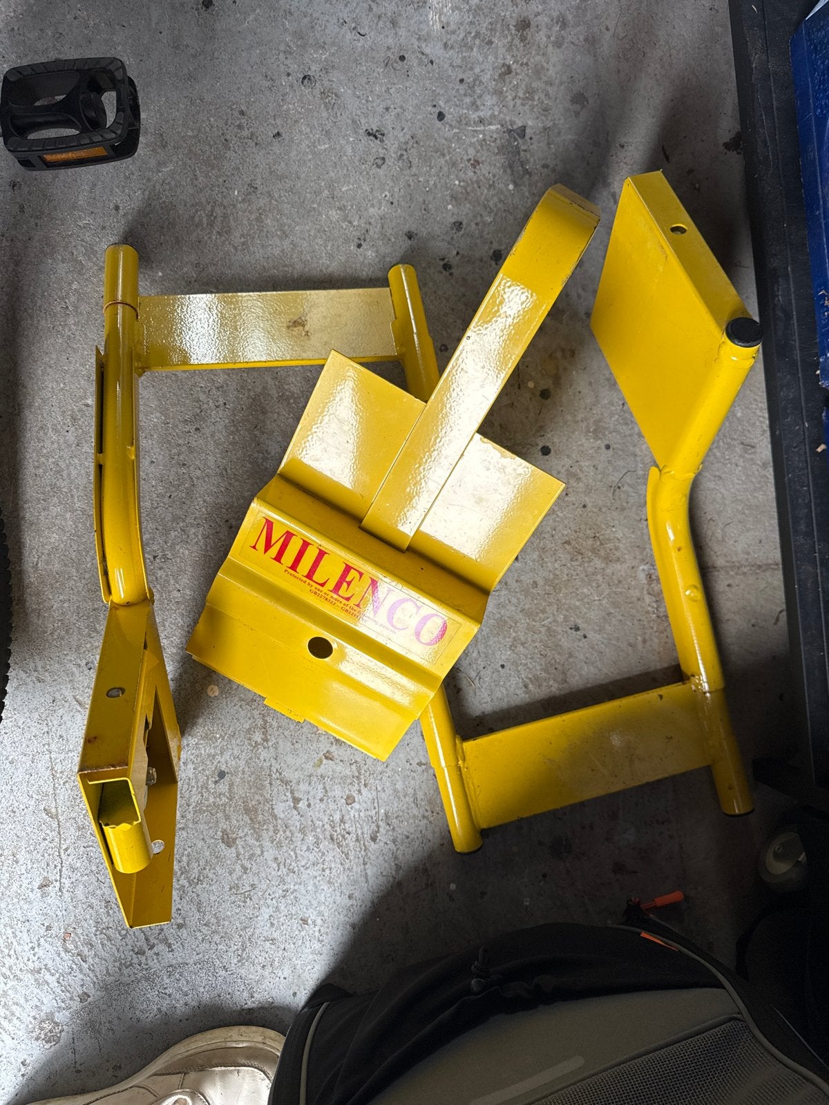 Milenco wielklem/disselslot - Gele beveiliging, Auto diversen, Ophalen, Gebruikt