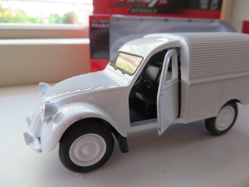 Welly Citroen Eend 2CV Bestel WIT, Ophalen of Verzenden, Nieuw, Auto