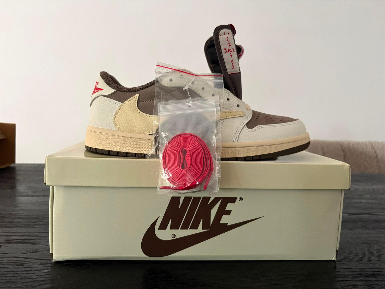 Nike Air Jordan 1 Low Travis Scott maat 44, Ophalen of Verzenden, Nieuw, Overige kleuren