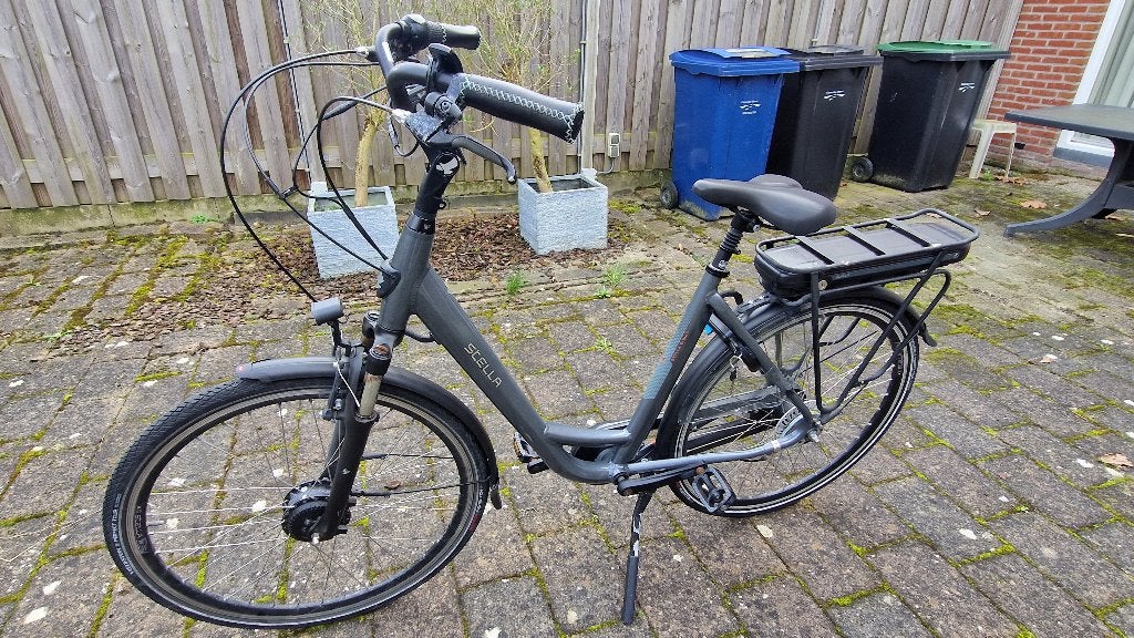 Nette E-Bike Stella Livorno Limited Edition 53CM Grijs, Zo goed als nieuw, 51 tot 55 cm, 50 km per accu of meer, Ophalen