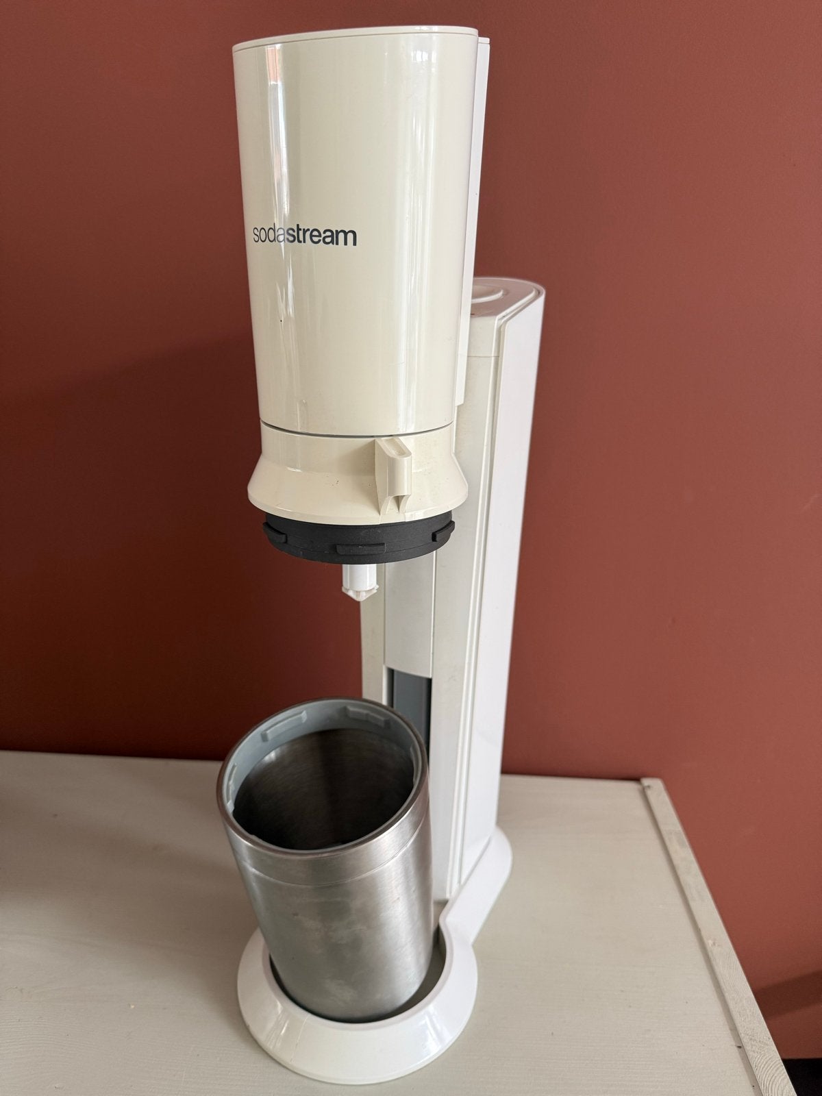 T.e.a.b SodaStream bruiswatermaker - Beetje verkleurd, Ophalen of Verzenden, Gebruikt