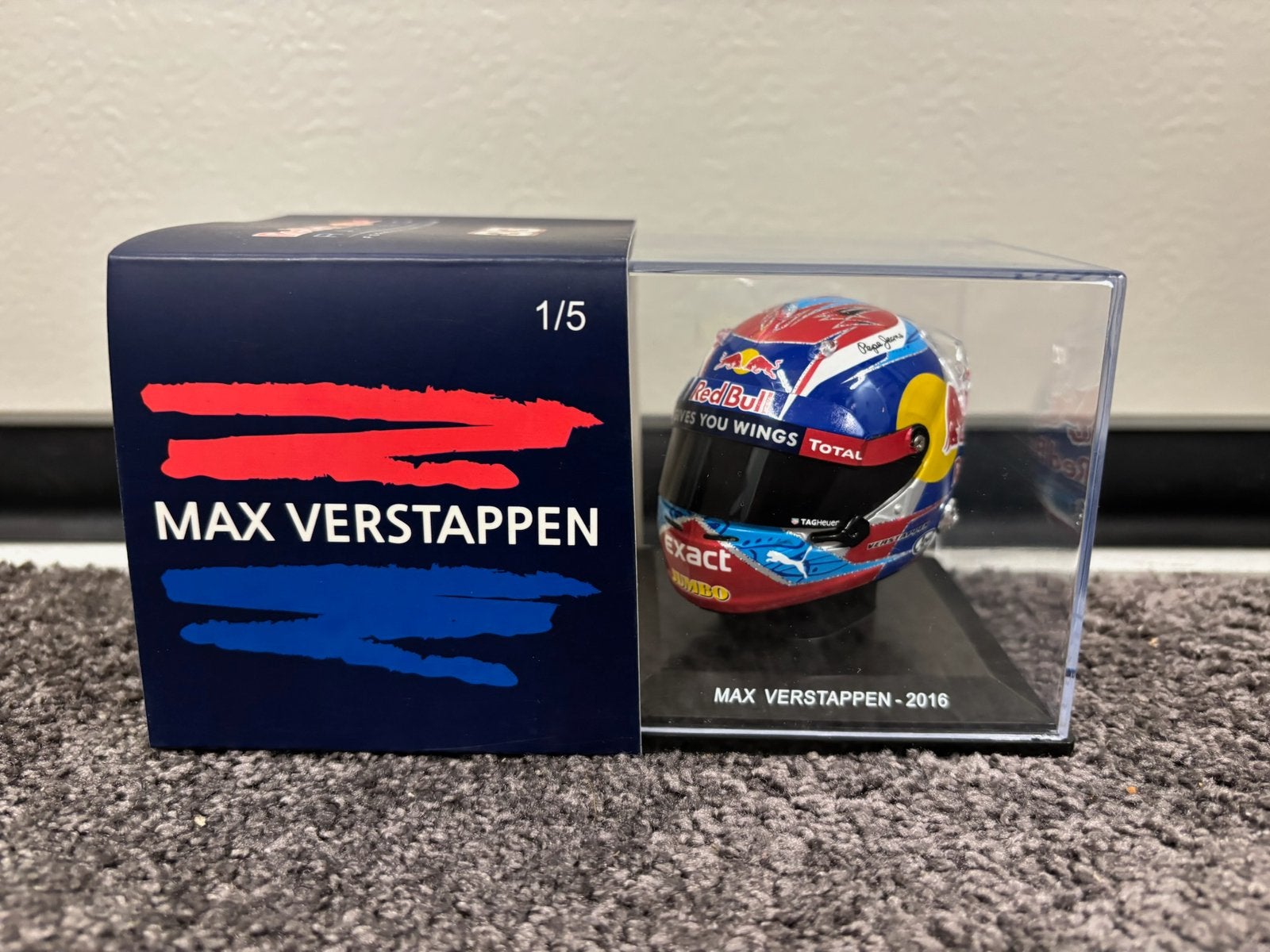 Max verstappen helm 1:5 seizoen 2016, Ophalen of Verzenden, Zo goed als nieuw, Formule 1